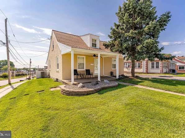 54 Fairview Ave, Clifton Heights, PA 19018