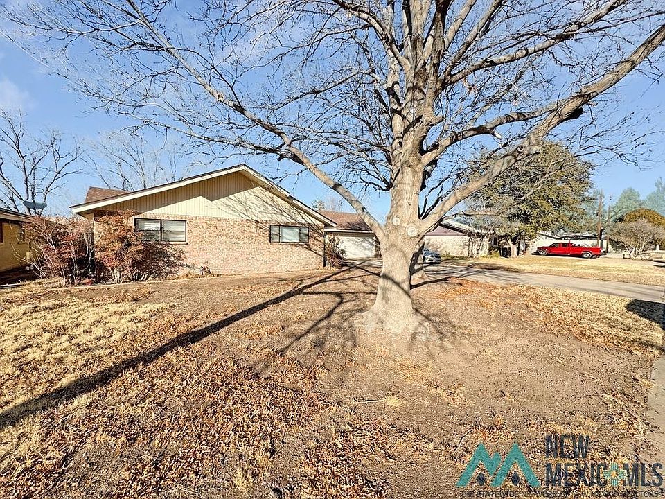 1st image of 1400 E Cimarron Rd
