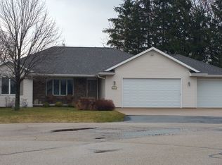 3364 Jones Ct, Oshkosh, WI 54904