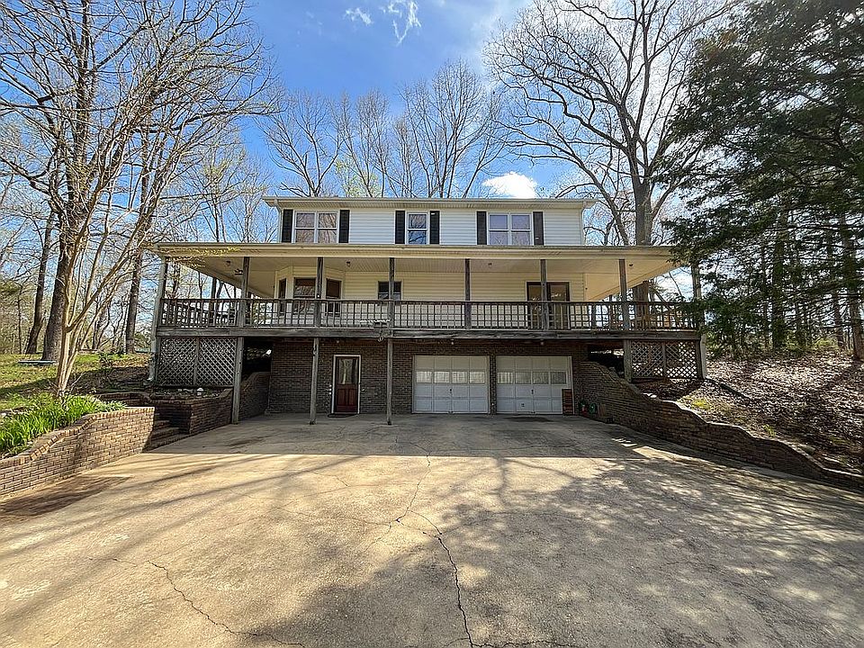 1st image of 250 Cedar Lake Dr