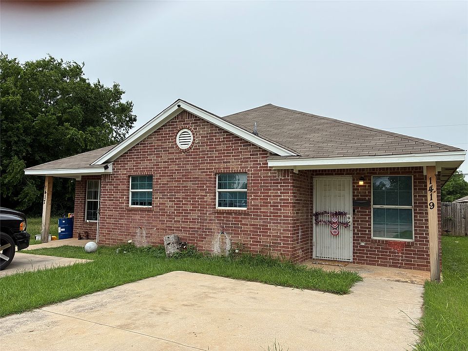 1st image of 1419 E Robert St #1417