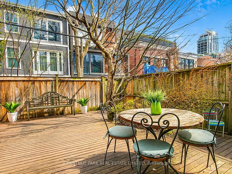 25 Bishop St — Photo 37