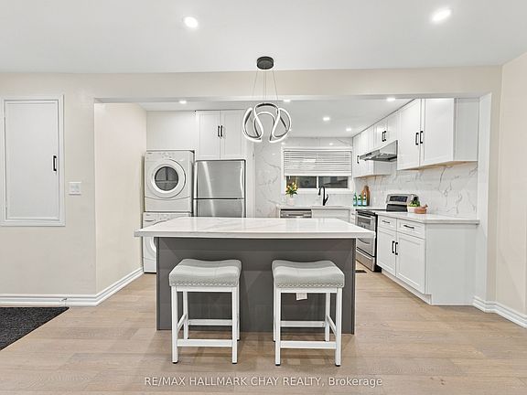3rd image of 11 Davidson Rd