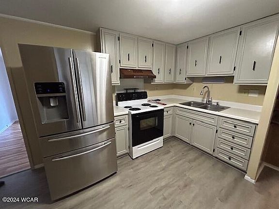 4th image of 404 Sunrise Dr