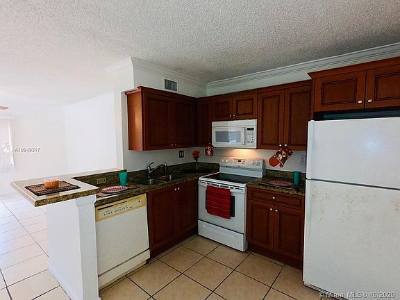 3rd image of 11485 NW 42nd St #11485