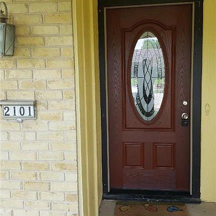 2nd image of 2101 Village Crest Dr