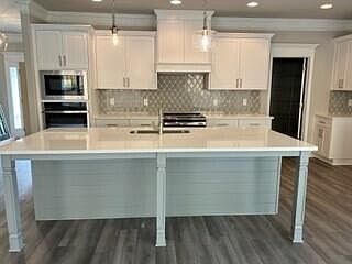 3rd image of 4089 Stowe Drive