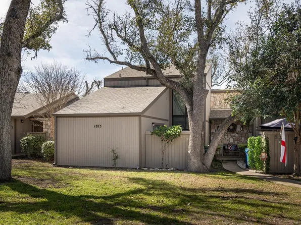 1875 W Lane Dr, Kerrville, TX 78028