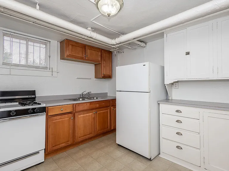 1027 Washington Street — Photo 24