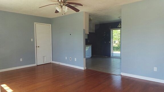 3rd image of 1339 Continental Dr