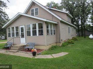 435 2nd St N, Greenbush, MN 56726