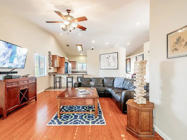 12557 Maui Way — Photo 33