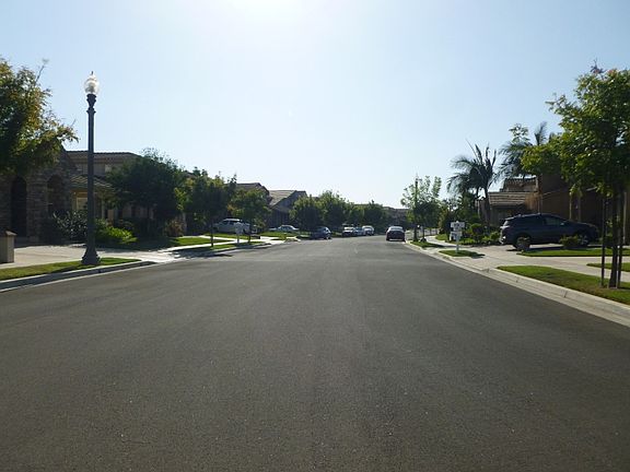 5th image of 3857 East Park