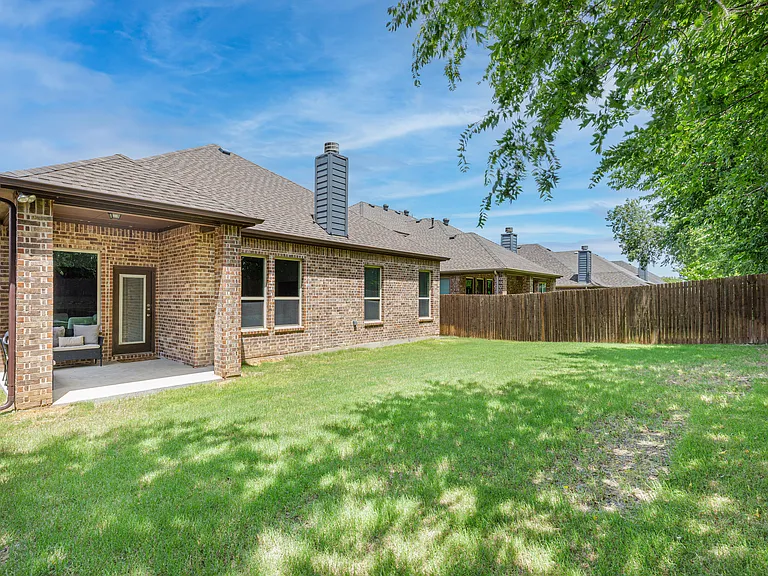 3901 Shadewell St — Photo 34