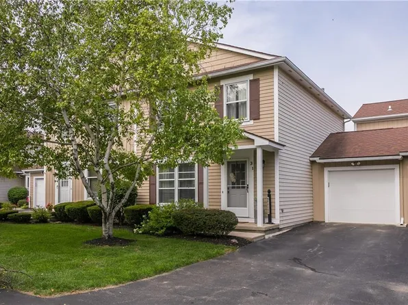 31 Cassandra Ct, Webster, NY 14580