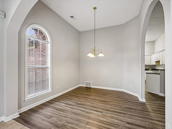 5th image of 9151 Berry Garden Cir S