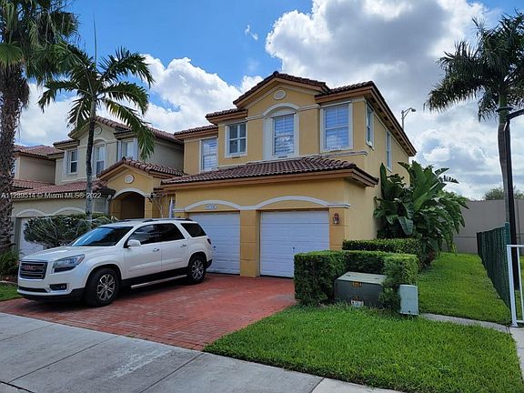 2nd image of 11306 NW 74th Ter