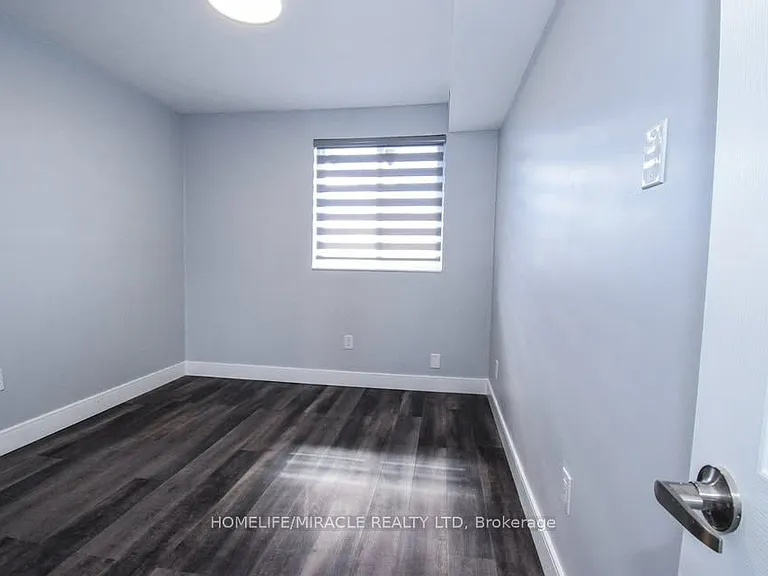 64 Louth St #303 — Photo 5