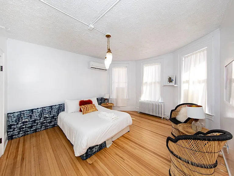 2220 E Colfax Ave — Photo 29