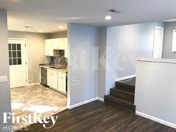 2nd image of 7020 NE 51st Ter