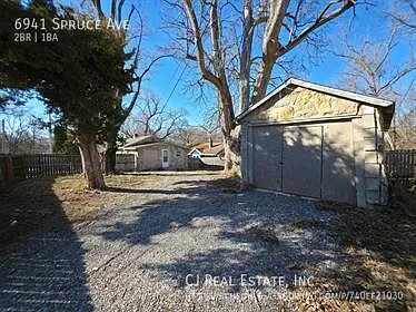 Building Photo - 6941 Spruce Ave