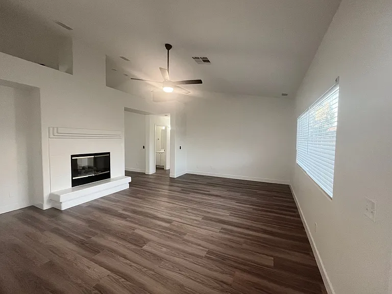 3816 Waynesvill St — Photo 21