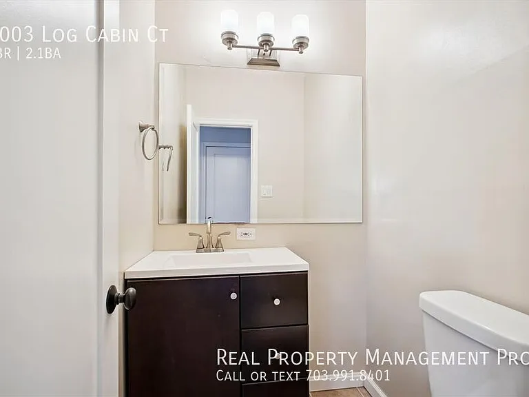 8003 Log Cabin Ct — Photo 16