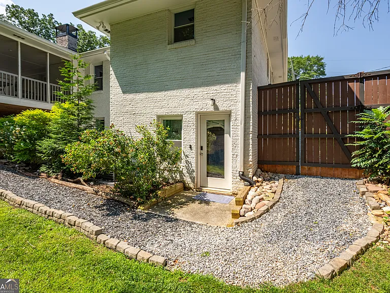 2617 Caladium Dr NE — Photo 30