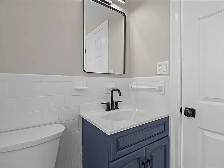 233 Waterman Ave #2 — Photo 6