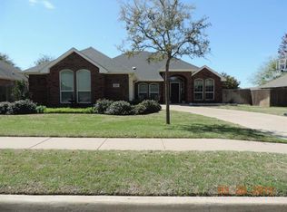 1631 Ross Dr, Midlothian, TX 76065