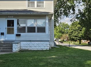 2832 Sheridan St, Davenport, IA 52803