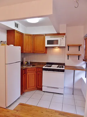 Rented by Sunrise Real Estate | media 32