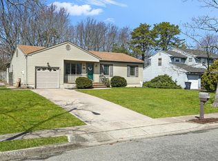 104 Alissa Dr, Toms River, NJ 08753
