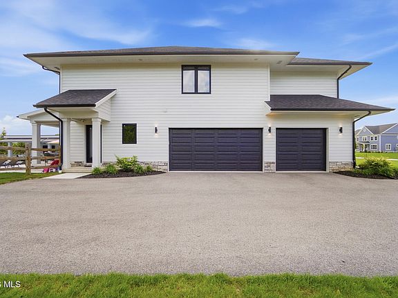 5th image of 4225 Thornbury Ct