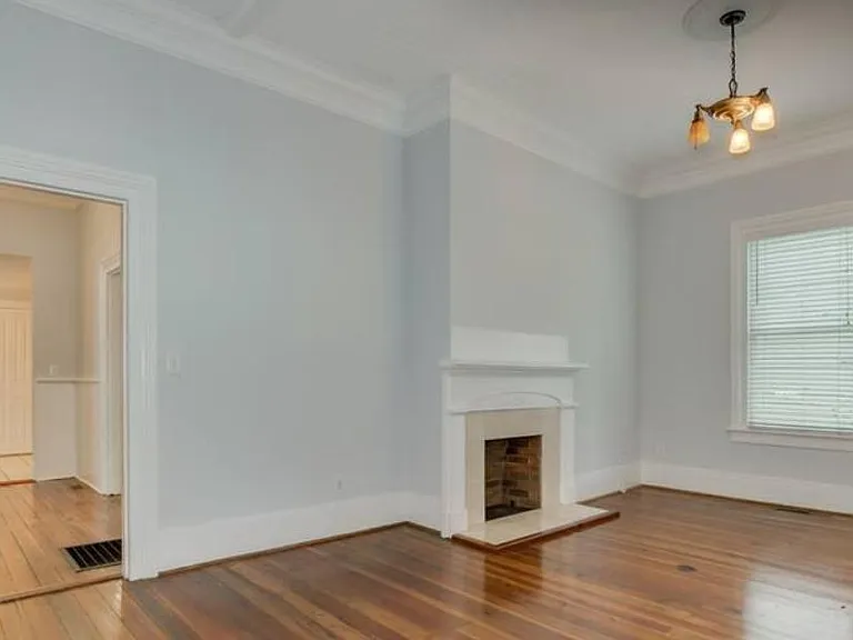 328 Union St SE — Photo 5