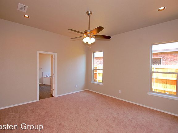 4th image of 10406 Huron Ave