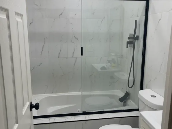 7306 N Winchester Ave APT 302, Chicago, IL 60626