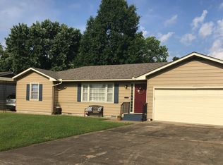 1309 S 32nd St, Parsons, KS 67357
