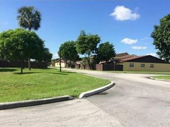 5th image of 19481 NW 54th Pl