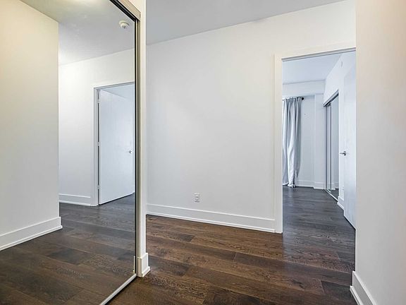 3rd image of 200 Bloor St W #505