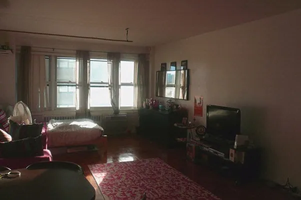 Rented by Akam Sales and Brokerage | media 12