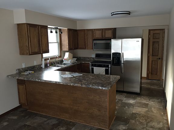 2nd image of 1108 E Spruce St