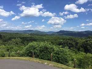 2nd image of 1 Skyline Dr