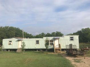 1411 Southpoint Dr, San Marcos, TX 78666
