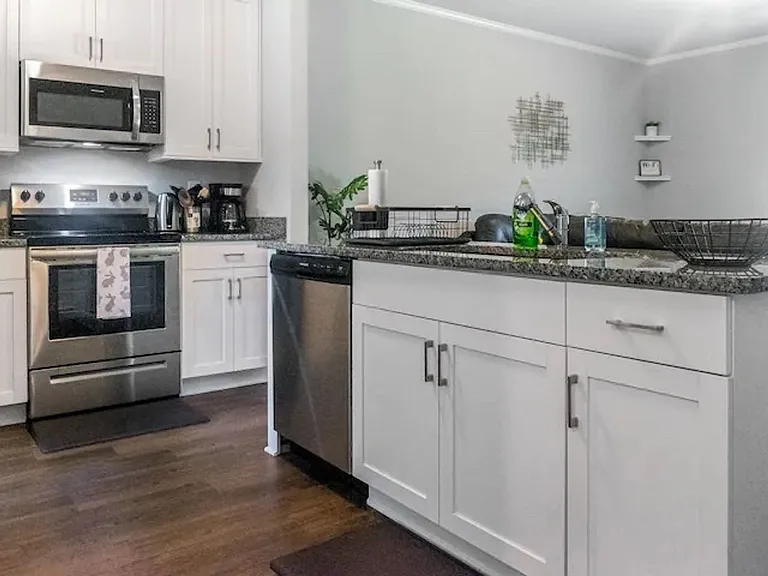 3196 Laurel Ridge Cir — Photo 11