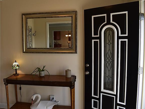 4th image of 4707 Whitby Pl