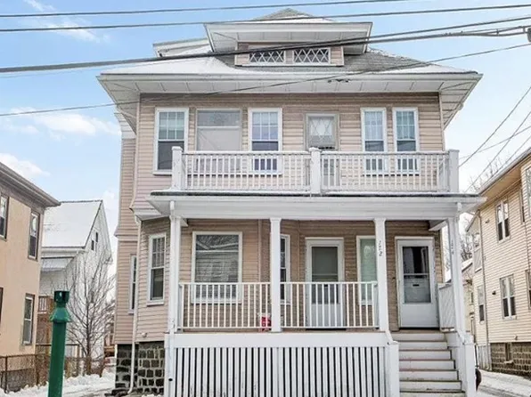 174 Harvard St #174, Medford, MA 02155
