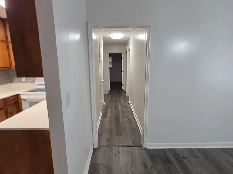 Bonny Cir — Photo 1