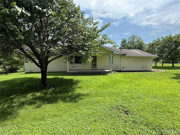 12376 Biram Dr, Plato, MO 65552