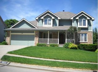 824 Valentine Ln, Papillion, NE 68046